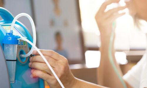 दिल्ली HC की केंद्र को फिर फटकार, कहा- बताएं कस्टम विभाग के पास लंबित हैं कितने ऑक्सीजन कंसेट्रेटर्स