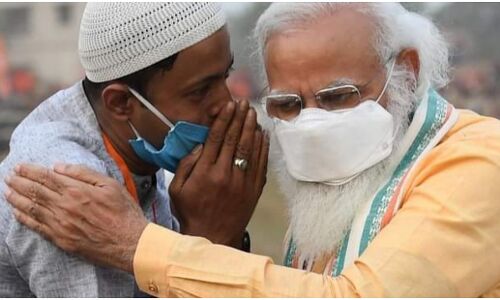 PM मोदी ने केयर फंड से 1.5 लाख वेंटिलेटर खरीदने का किया ट्वीट, जनता बोली पहले वाले 80 में से 71 पड़े हैं खराब