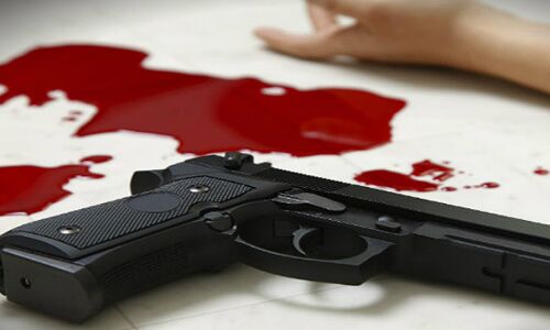 बिहार : आरा में डबल मर्डर से सनसनी, अपराधियों ने पहले सोए हुए मैनेजर को जगाया फिर गोलियों से किया छलनी