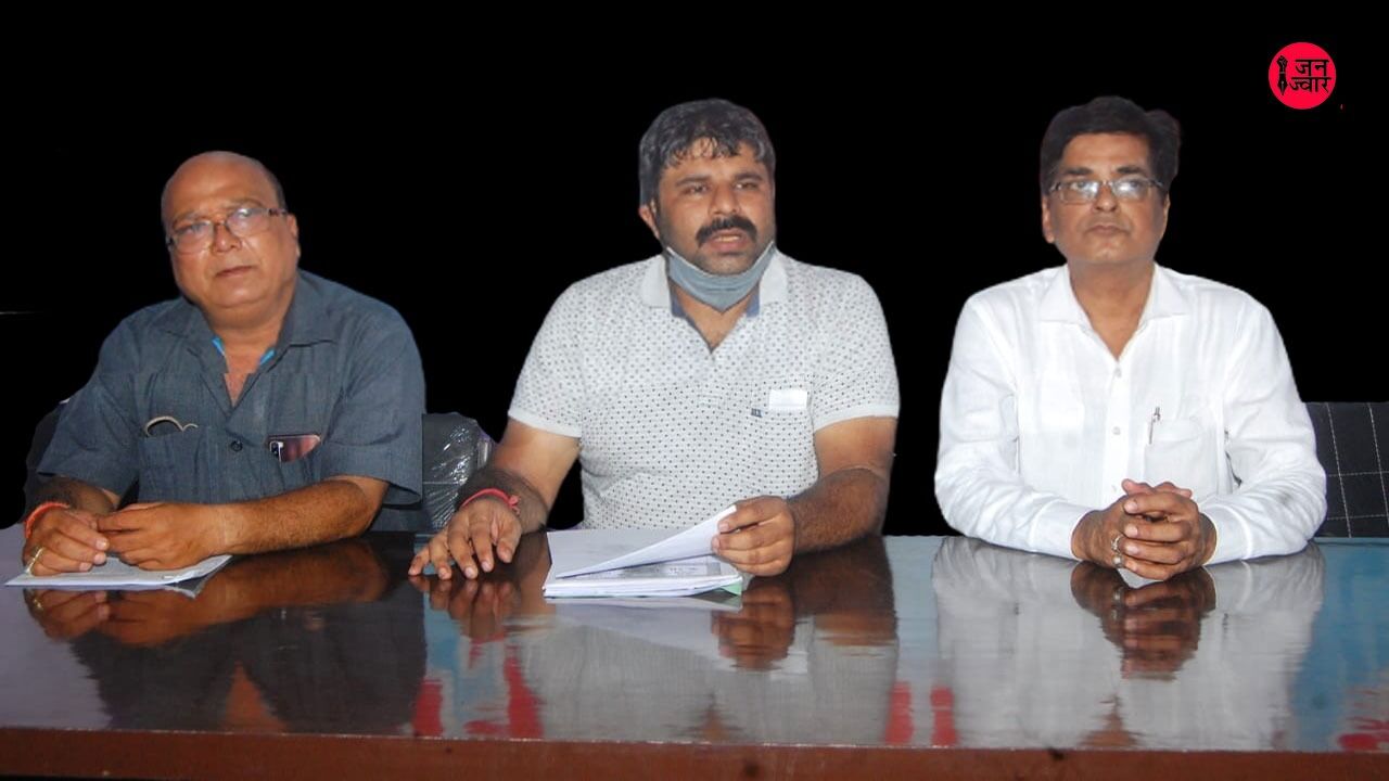 हाईकोर्ट से भी ऊपर कानपुर की महिला दरोगा का रसूख, सपा पार्षद की मिलीभगत से दुकान पर करवाया जबरन कब्जा