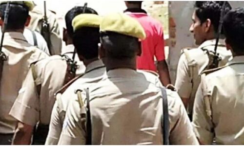 UP : महोबा में हारे प्रधान प्रत्याशी ने वोट ना देने पर पूर्व प्रधान सहित 7 को घर बुलाकर पीटा, SC-ST धाराओं में दर्ज हुआ मुकदमा