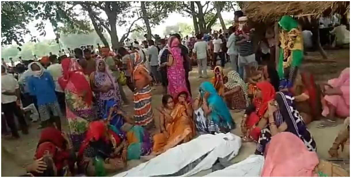 कानपुर हादसा : मृतक मंगेतर को आखिरी बार देखने नंगे पैर दौड़ आई होने वाली दुल्हन, डोली से पहले उठी पिता की अर्थी