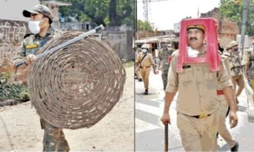 UP : उन्नाव बवाल के दौरान पथराव से बच रही यूपी पुलिस की इन दो तस्वीरों ने करवाई जमकर जिल्लत UP : उन्नाव बवाल के दौरान पथराव से बच रही यूपी पुलिस की इन दो तस्वीरों ने करवाई जमकर जिल्लत