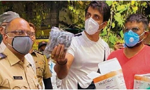 देश में किल्लत के बीच सोनू सूद के पास कैसे पहुंची दवाइयां बॉम्बे हाईकोर्ट ने महाराष्ट्र सरकार को दिया जांच का आदेश