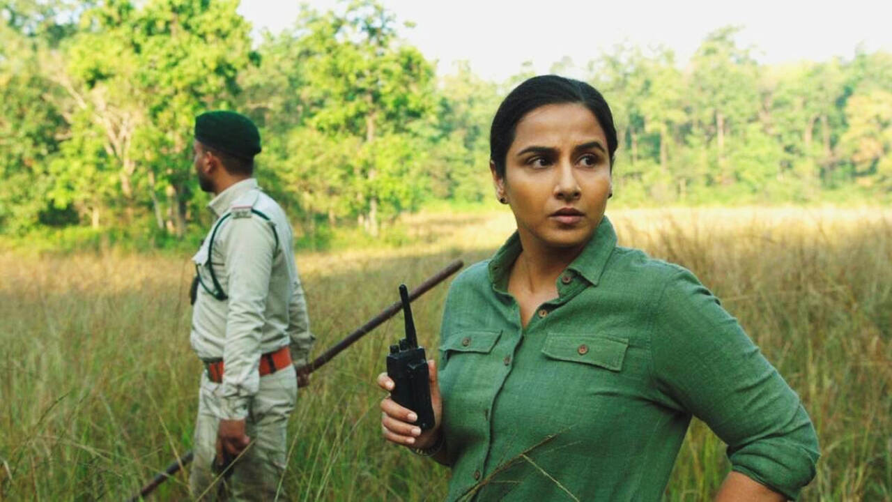 फ़िल्म समीक्षा : पशुखोर इंसान की कहानी है अमित की शेरनी फ़िल्म समीक्षा : पशुखोर इंसान की कहानी है अमित की शेरनी