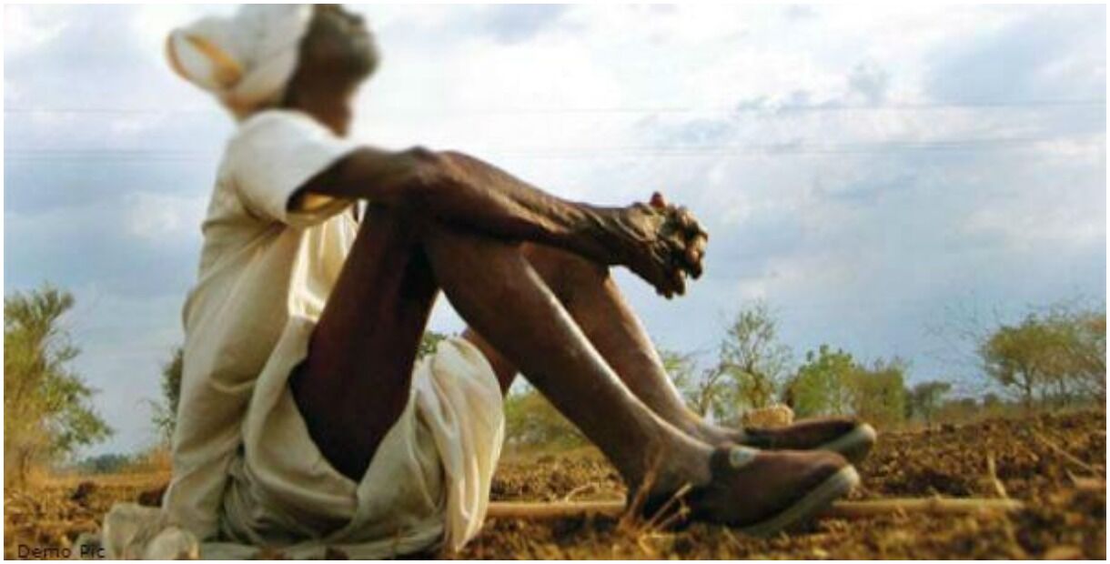 UP : महोबा में दलित बटाईदार द्वारा पैर ना छूने पर दबंग खेत मालिक ने नहीं दी बटाई की उपज, बेटी की टूटी शादी