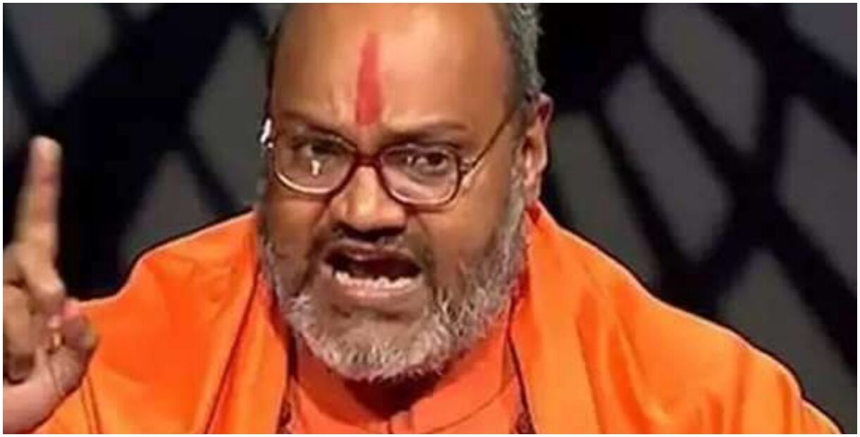 धर्म के ठेकेदार यति नरसिंहानंद की सलाह, हिन्दू ज्यादा बच्चे पैदा कर मुस्लिमों की बढ़ती आबादी के खिलाफ उठाएं शस्त्र