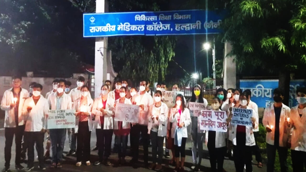 कोरोना में ढाल बने प्रशिक्षु चिकित्सक मनरेगा से भी कम पाते हैं मजदूरी