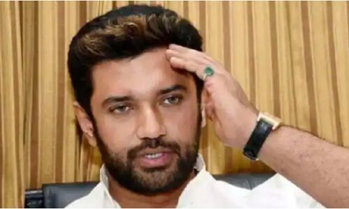 लोजपा में बंटवारे के बाद अहमदाबाद में बीजेपी नेता से चिराग की मुलाकात, राजनीतिक सुगबुगाहट तेज