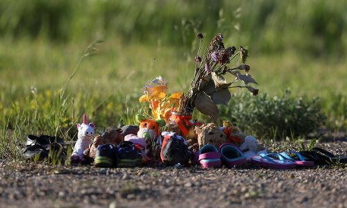 फिर स्कूल से बरामद हुईं 182 कब्रें, आदिवासी बच्चों के उत्पीड़न के बाद मौत की जतायी जा रही आशंका