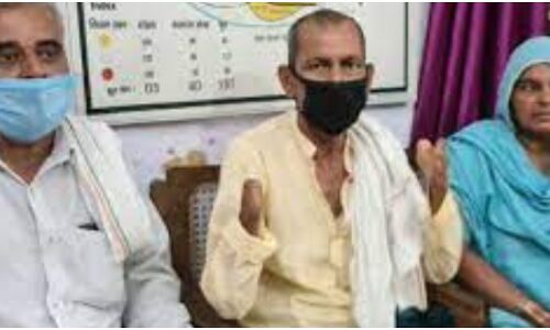 UP : बरेली पुलिस का अजब गजब कांड, दोनों हाथों से दिव्यांग बुजुर्ग को बना दिया डकैती का आरोपी