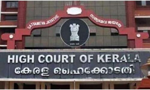 पीड़िता की जांघों के बीच गलत हरकत भी बलात्कार के बराबर, केरल हाईकोर्ट ने बड़ा फैसला सुनाकर आरोपी को दी उम्रकैद पीड़िता की जांघों के बीच गलत हरकत भी बलात्कार के बराबर, केरल हाईकोर्ट ने बड़ा फैसला सुनाकर आरोपी को दी उम्रकैद
