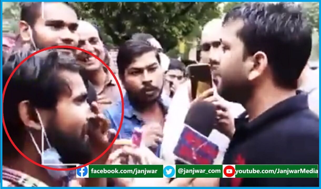 नेशनल दस्तक के पत्रकार पर डाला जबरन जय श्रीराम बोलने का दबाव, ट्वीटर यूजर्स बोले मुस्लिम होते तो हो जाती लिंचिंग