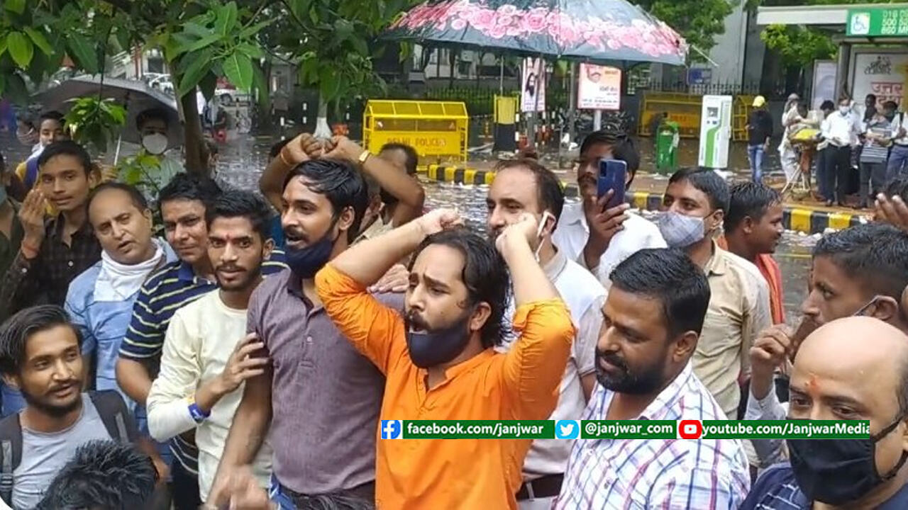 जंतर-मंतर पर लगे मुल्ले काटे जाएंगे राम-राम चिल्लाएंगे के नारे, क्या UAPA के तहत कार्रवाई करेगी दिल्ली पुलिस?