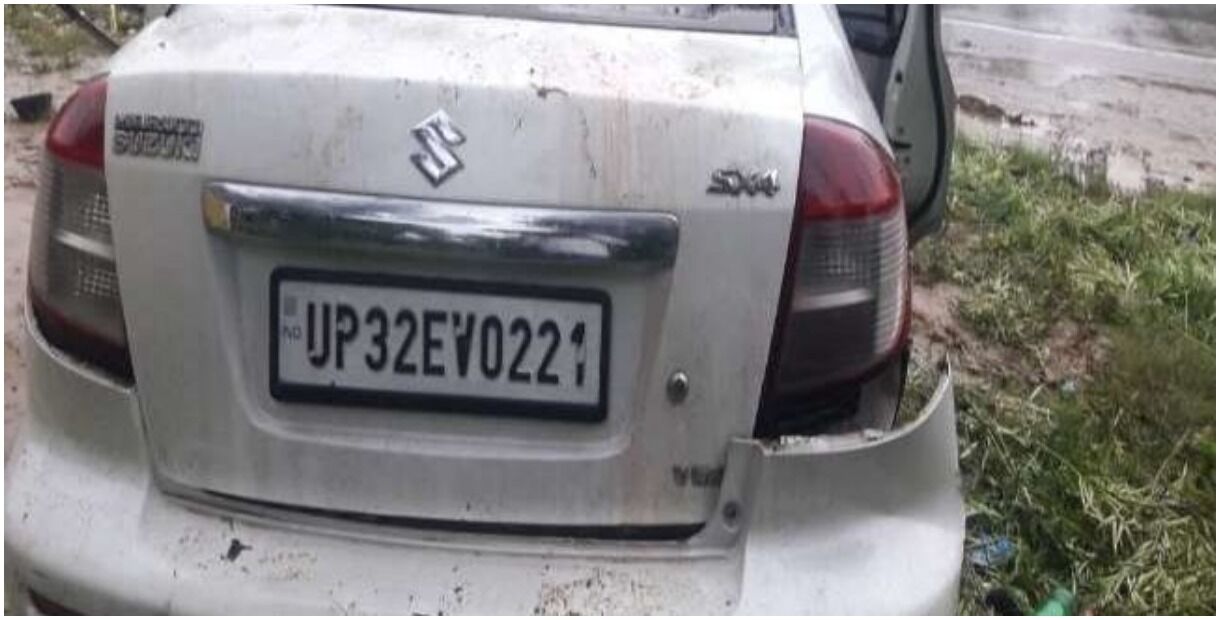 UP : खड़े कंटेनर में घुसी कार, हादसे में एक ही परिवार के 5 लोगों की ऑन स्पॉट मौत