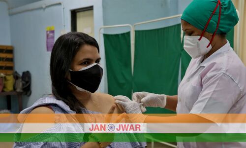 कोरोना का डेल्टा प्लस वैरिएंट क्यों है इतना खतरनाक, वैक्सीन की दोनों डोज कब असरदार और कब बेअसर ?