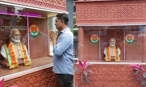 मोदी मंदिर :  संघ परिवार द्वारा एक गहरी चाल की आज़माइश