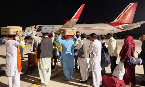 अफगानिस्तान से आए 16 लोग कोरोना पॉजिटिव निकले, केंद्रीय मंत्री हरदीप पुरी भी आए थे  संपर्क में