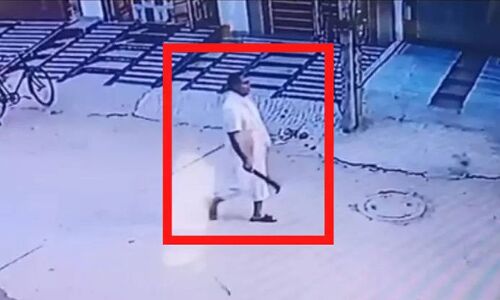 गुरुग्राम : 5 लोगों की हत्या के बाद बेखौफ हाथ में गंडासे को ले जाते दिखा आरोपी, नया CCTV फुटेज आया सामने