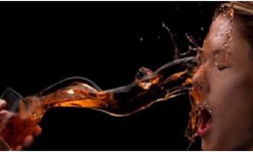 यूपी : सिरफिरे आशिक ने घर के बाहर सो रहे भाई-बहन पर फेंका तेजाब, शादी कहीं और होने से था नाराज