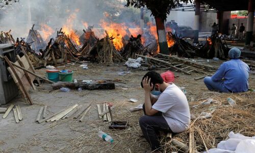 खौफनाक : दुनियाभर में फिर लौटा कोरोना अपने भयानक रूप में, मौतों का आंकड़ा 45 लाख के पार