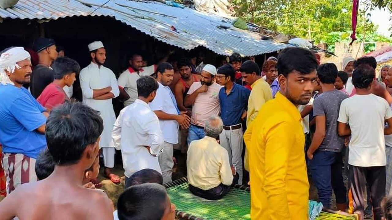 आज़मगढ़ के गंधुवई में पुलिसिया उत्पीड़न के बाद रिहाई मंच ने पीड़ितों से की मुलाकात