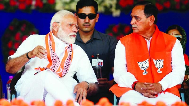 बड़ी खबर  : गुजरात के मुख्यमंत्री विजय रूपाणी का इस्तीफा, बड़ा सवाल कौन बनेगा अगला CM