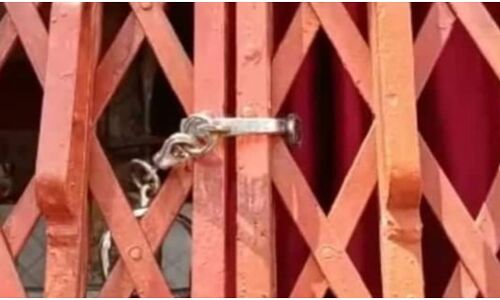 कानपुर : पुलिस ने बजरंगबली को बनाया मुल्जिम, हथकड़ी की वायरल तस्वीर से हो रही चौतरफा फजीहत कानपुर : पुलिस ने बजरंगबली को बनाया मुल्जिम, हथकड़ी की वायरल तस्वीर से हो रही चौतरफा फजीहत