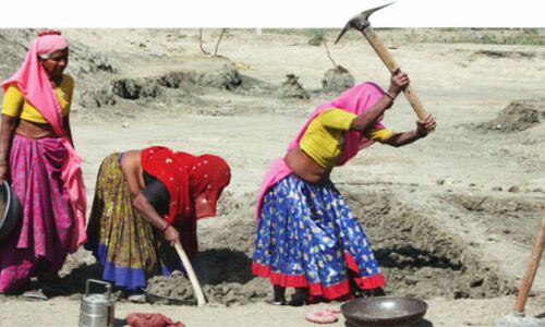 MNREGA Budget 2022 : मनरेगा को आवंटित राशि में कटौती, मौजूदा वित्त वर्ष के लिए संशोधित आकलन से 25.51 प्रतिशत कम