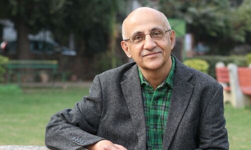 BREAKING: लेखक व सामाजिक कार्यकर्ता हर्ष मंदर के घर और दफ्तर पर छापेमारी कर रहा प्रवर्तन निदेशालय