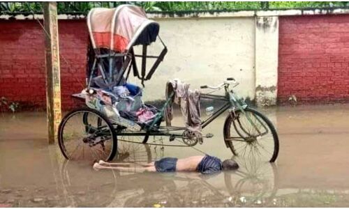 Lucknow : 50 रूपये का नोट हाथ में दबाए मर गया अभागा रिक्शेवाला, हत्या या हादसा का एंगल तलाश रही पुलिस