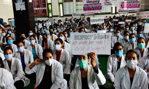 Haryana News : गालियां देने का मामला : आरोपी प्रोफेसर के निलंबन की मांग पर अड़ीं छात्राएं