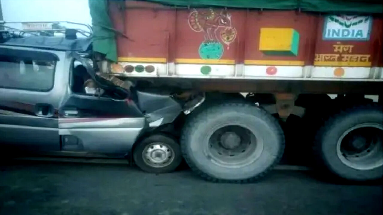 Rajasthan Road Accident six died including students