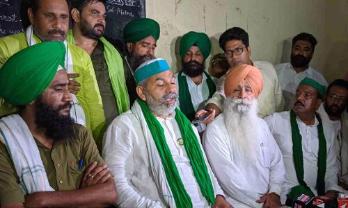 Lakhimpur Kheri : जब दोषी नहीं हुआ गिरफ्तार तो कैसे हो गए अंतिम संस्कार, सरकार-किसान नेताओं के समझौते पर उठ रहे सवाल