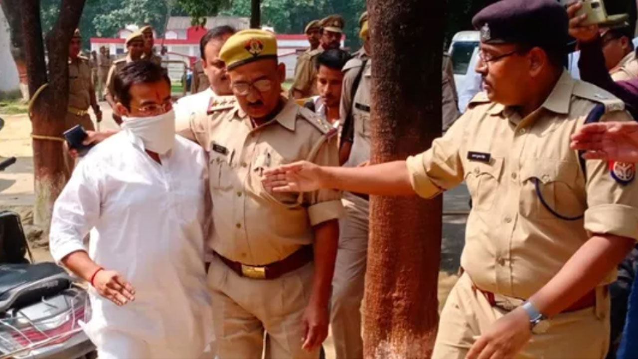 Lakhimpur Kheri Violence : 3 दिन की पुलिस रिमांड पर भेजा गया मंत्रीपुत्र आशीष मिश्र