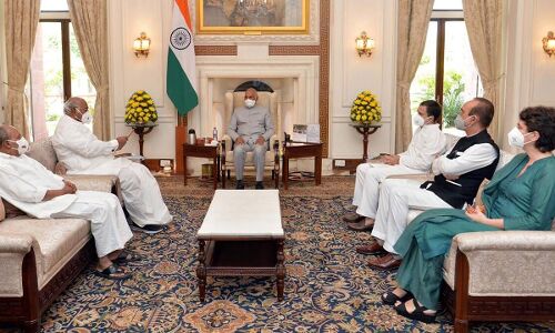 Lakhimpur Kheri : कांग्रेस नेताओं के उच्च स्तरीय प्रतिनिधिमंडल ने राष्ट्रपति से की मुलाकात, अजय मिश्र टेनी को बर्खास्त करने का आग्रह