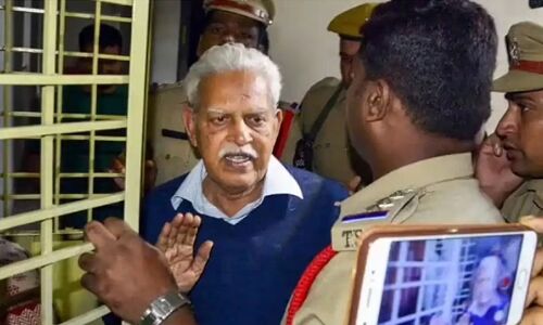 NIA कोर्ट ने वरवर राव को इलाज के लिए हैदराबाद जाने की नहीं दी इजाजत, याचिका खारिज