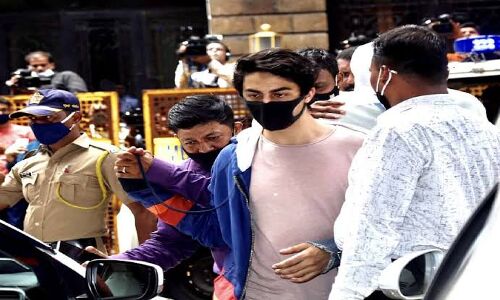 Aryan Khan Drug Case : जेल में ही कटेगी आर्यन खान की एक और रात, जानें क्यों नहीं हो सकी रिहाई