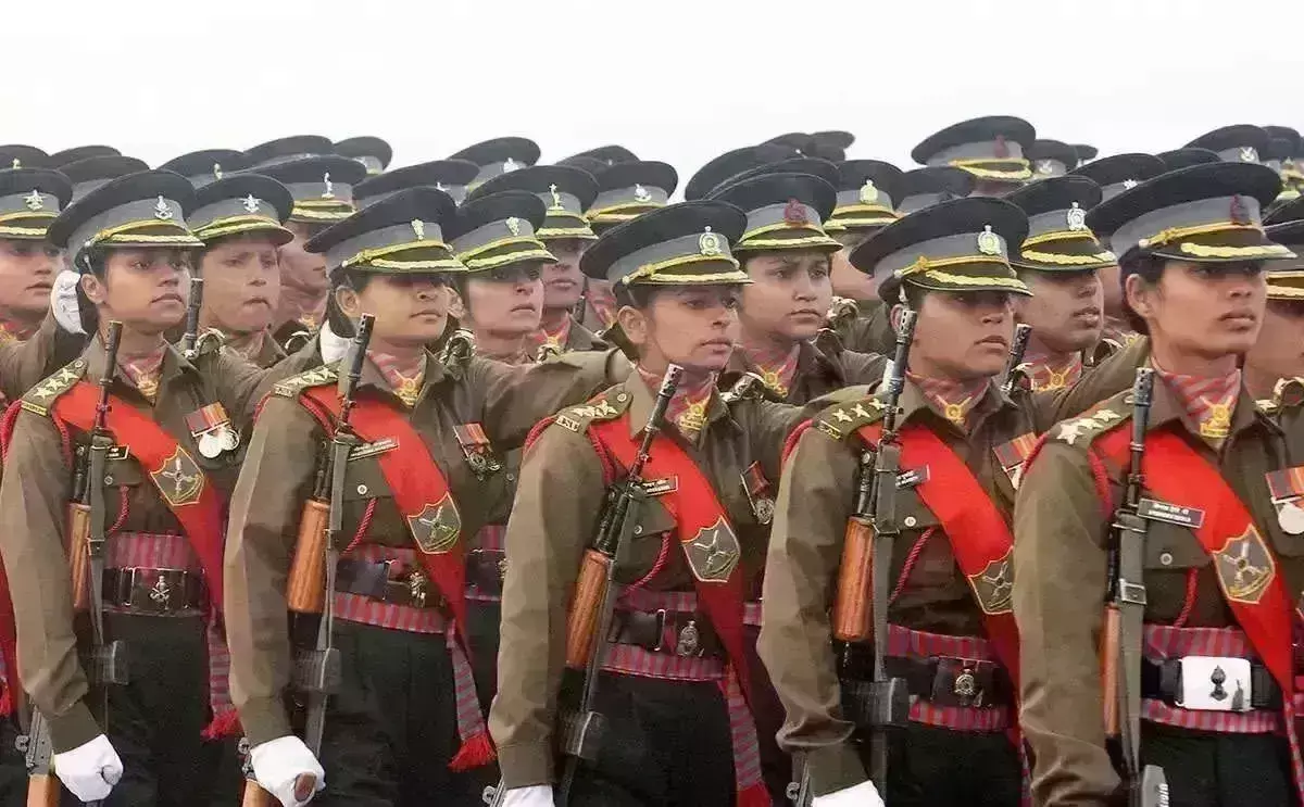 Army News : सुप्रीम कोर्ट के आदेश के बाद भारतीय सेना में 39 महिला अधिकारियों को मिला स्थायी कमीशन, जानें क्या होता है यह Army News : सुप्रीम कोर्ट के आदेश के बाद भारतीय सेना में 39 महिला अधिकारियों को मिला स्थायी कमीशन, जानें क्या होता है यह