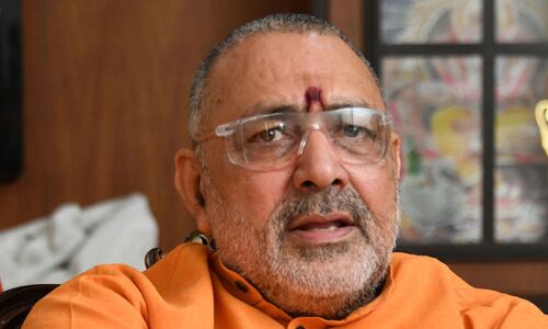 2014 का ट्वीट गिरिराज सिंह के लिए बना गले की हड्डी, ट्वीटर यूजर पूछ रहे इस बार दिवाली में क्या है खास