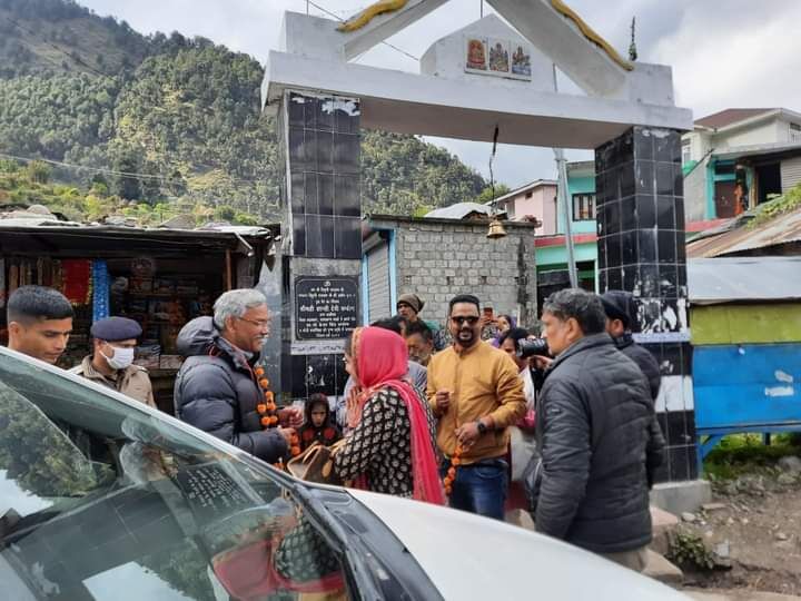 ...तो त्रिवेन्द्र के बहाने आन्दोलन की गहराई नाप गई भाजपा?