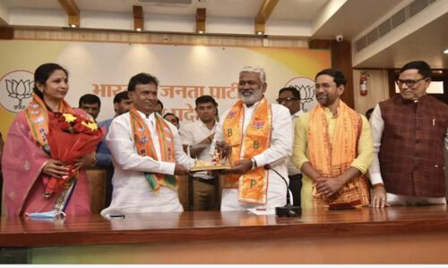 UP Election 2022 : बीजेपी में शामिल हुए दो बार के सपा विधायक सुभाष पासी