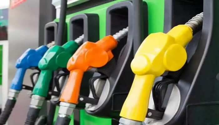 Petrol-Petrol, Diesel Price Today : पेट्रोल डीजल का दाम स्थिर, कई दिनों की बढ़ोतरी के बाद ग्राहकों को मिली राहत