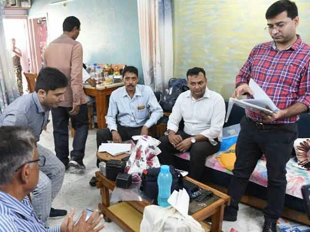 Bihar News : करोड़ों की संपत्ति का मालिक निकला बिहार का यह निलंबित जिला परिवहन अधिकारी