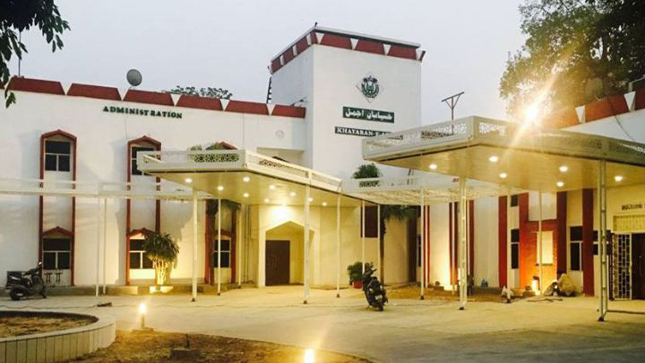 Stanford University की शीर्ष वैज्ञानिकों की सूची में Jamia Millia Islamia के 16 शोधकर्ताओं के नाम शामिल Stanford University की शीर्ष वैज्ञानिकों की सूची में Jamia Millia Islamia के 16 शोधकर्ताओं के नाम शामिल