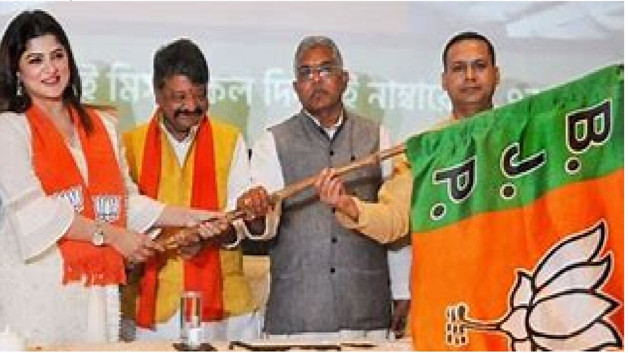 Shrabanthi Chatterjee : बंगाली एक्ट्रेस श्राबंती चैटर्जी ने छोड़ा बीजेपी का दामन, बंगाल के हित में कार्य ना करने का लगाया आरोप