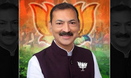 Almora News: 302 में जेल जा चुका हूं, ऐसे ही नौकरी नहीं कर रहा उत्तराखण्ड के सल्ट विधायक महेश जीना के गनर का वीडियो वायरल