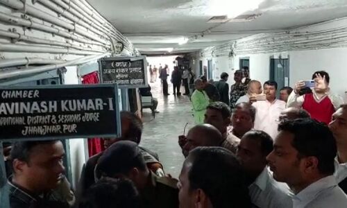 Madhubani News : मधुबनी में दिनदहाड़े पुलिस अधिकारियों ने कोर्ट में जज को क्यों पीटा, जानिए पूरा मामला