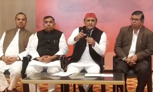 Jhansi News : जनज्वार इम्पैक्ट : कस्टोडियल डेथ मामले में अखिलेश ने आर्थिक मदद का किया ऐलान, FIR की उठाई मांग