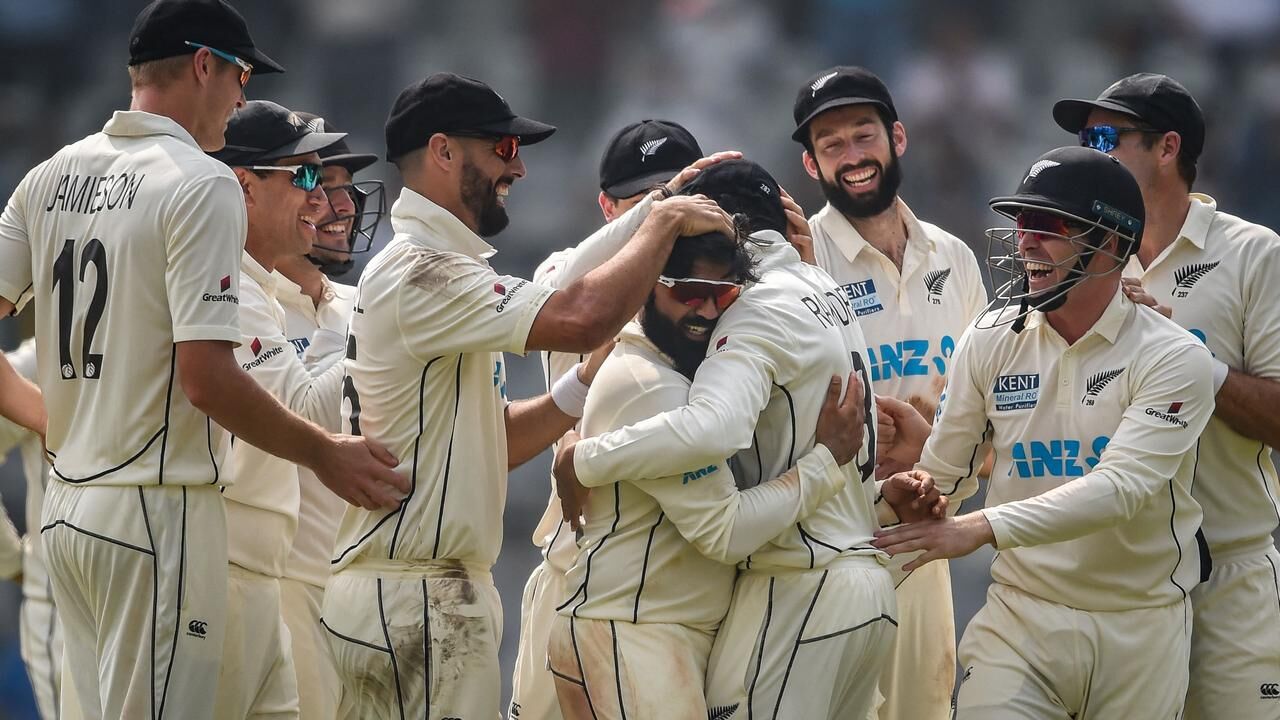 Ind vs NZ: Ajaz Patel ने रचा इतिहास! एक पारी में लिए 10 के दस विकेट